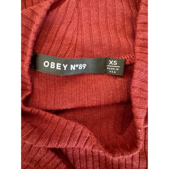 Obey Women’s Dark Red Sleeveless Mock Neck Long Fitted Ribbed Top Size Small - Picture 5 of 6